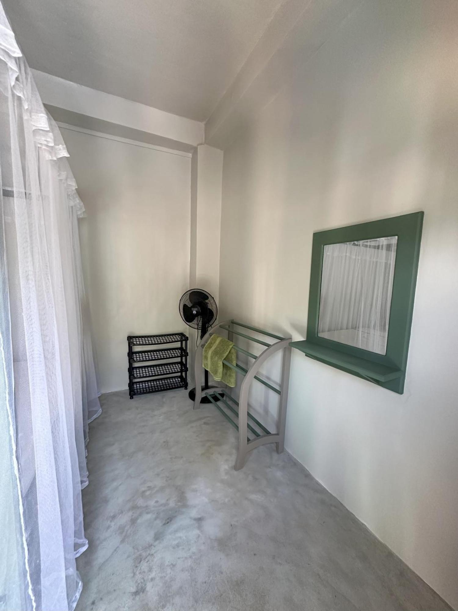 Hawara Coliving Midigama Hotel Exterior foto