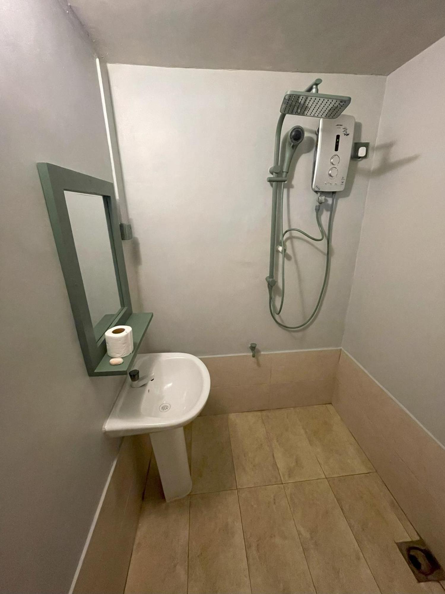 Hawara Coliving Midigama Hotel Exterior foto
