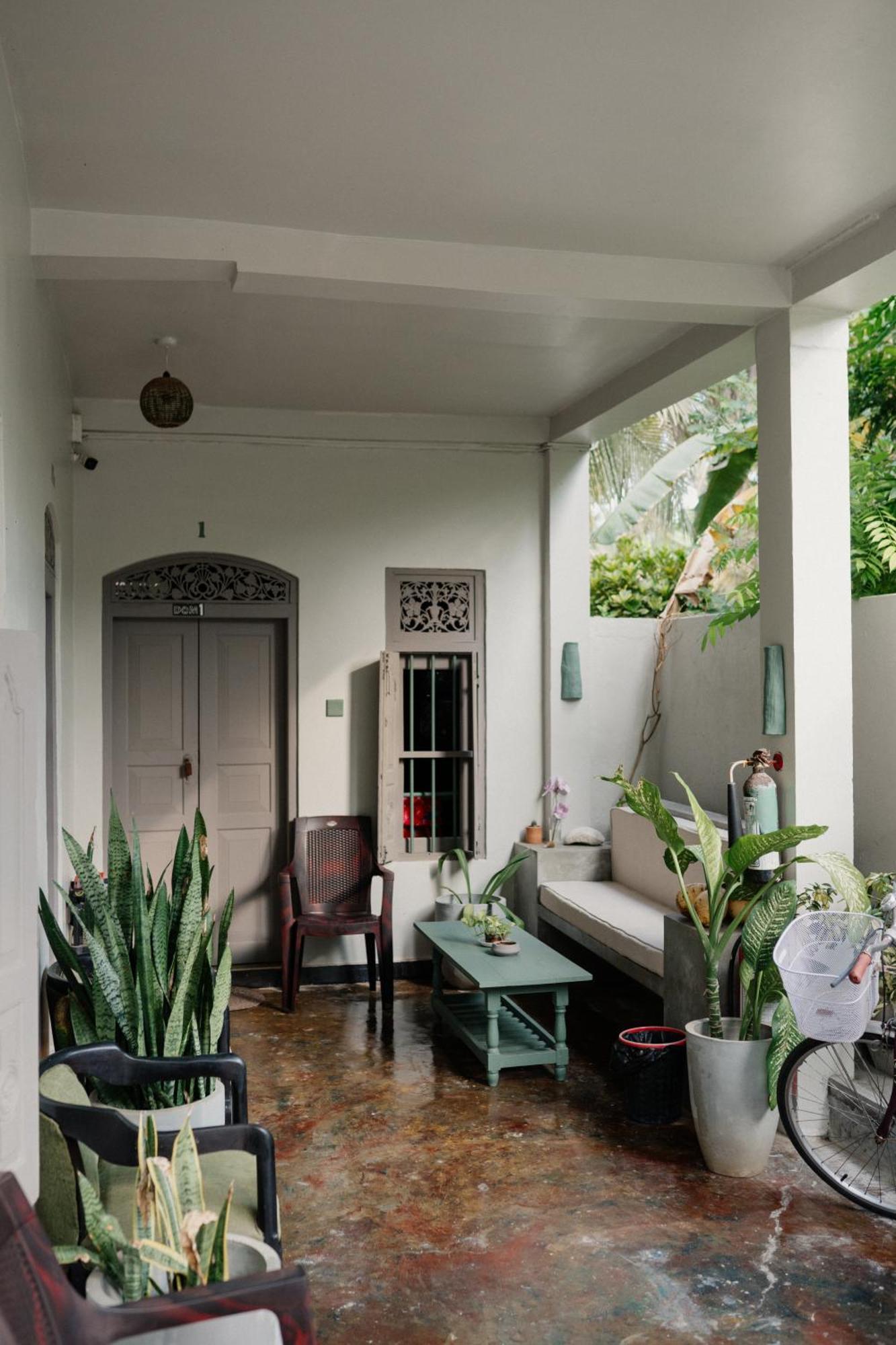 Hawara Coliving Midigama Hotel Exterior foto